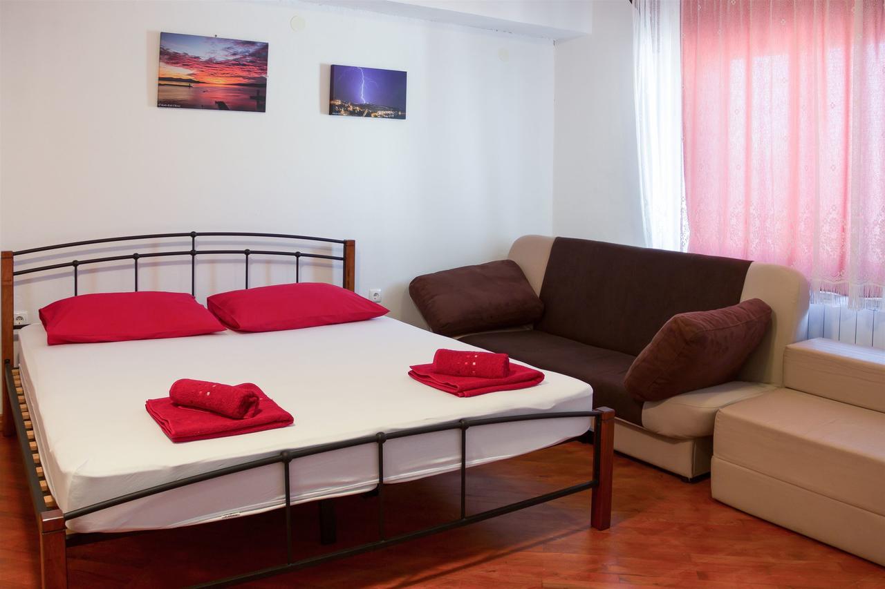 סנג' Apartments Marijana מראה חיצוני תמונה