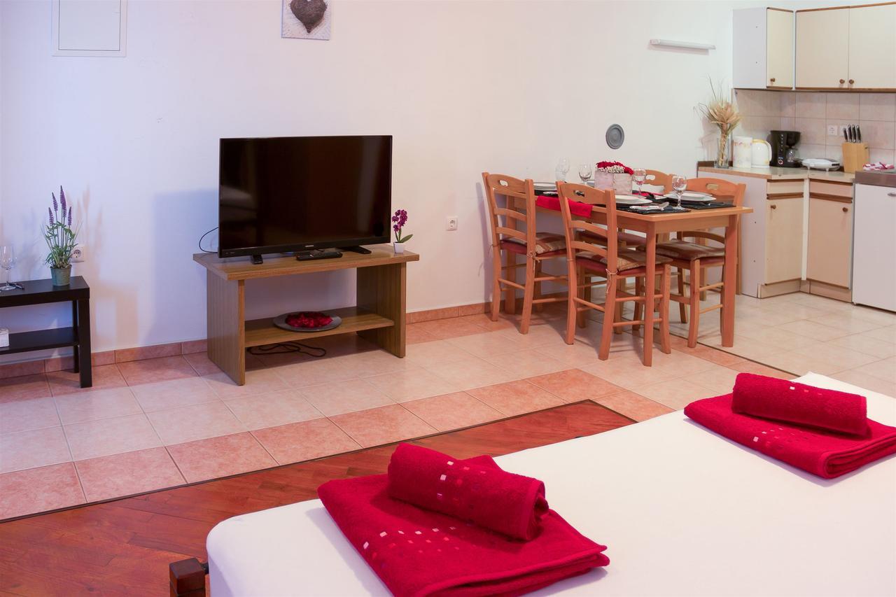 סנג' Apartments Marijana מראה חיצוני תמונה