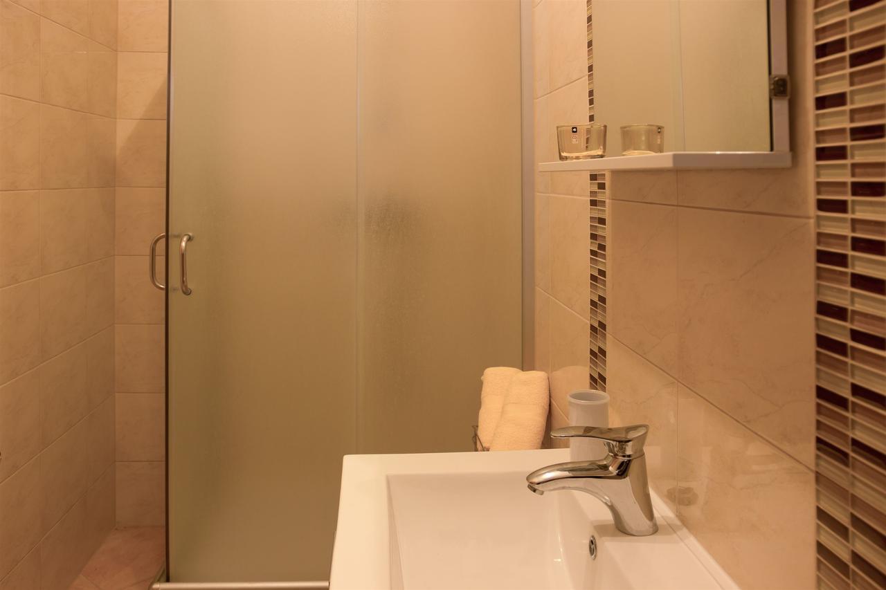 סנג' Apartments Marijana מראה חיצוני תמונה