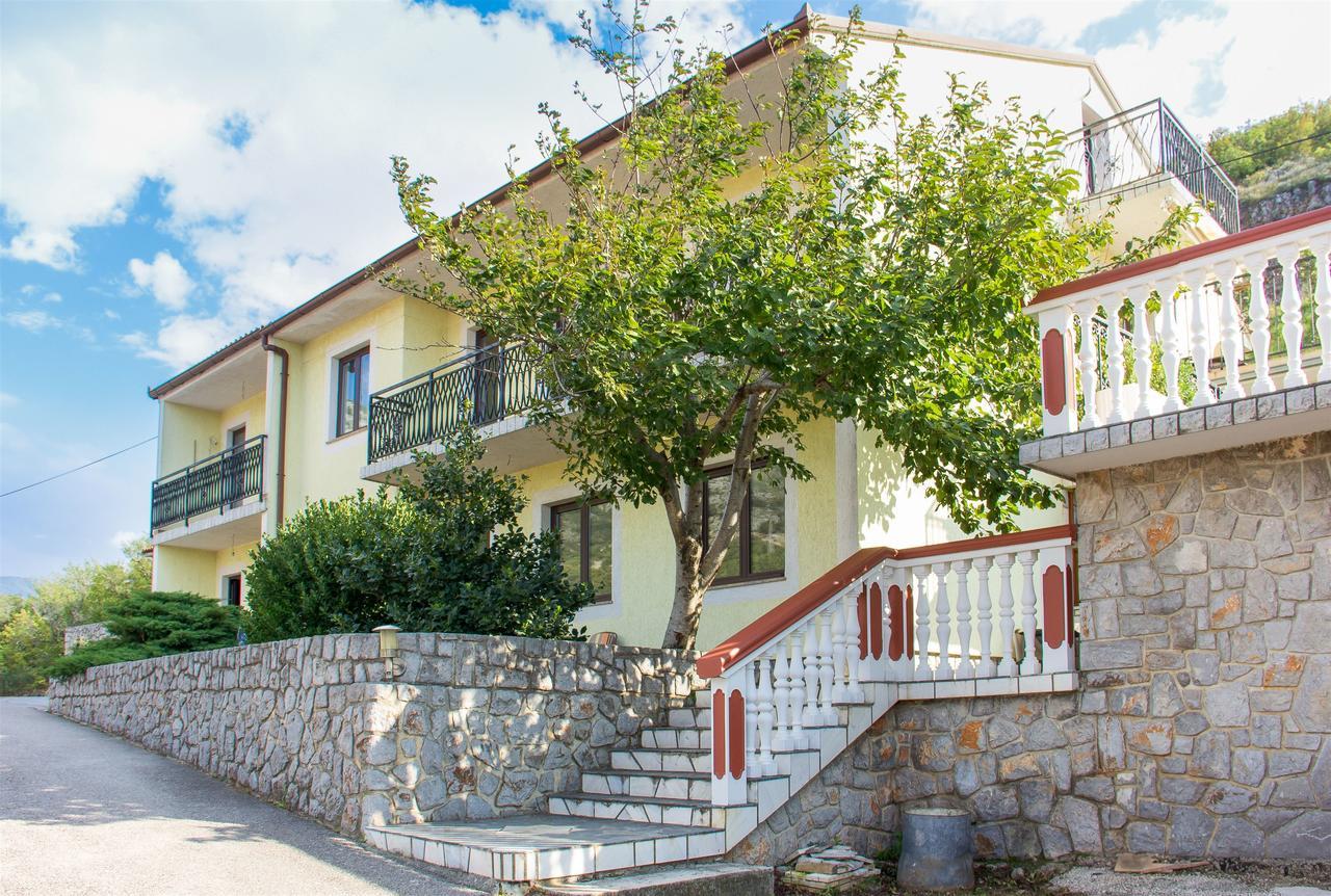 סנג' Apartments Marijana מראה חיצוני תמונה