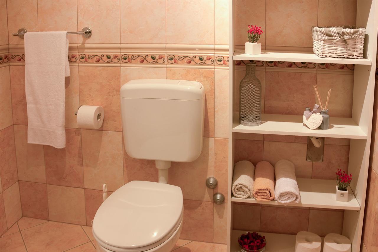 סנג' Apartments Marijana מראה חיצוני תמונה