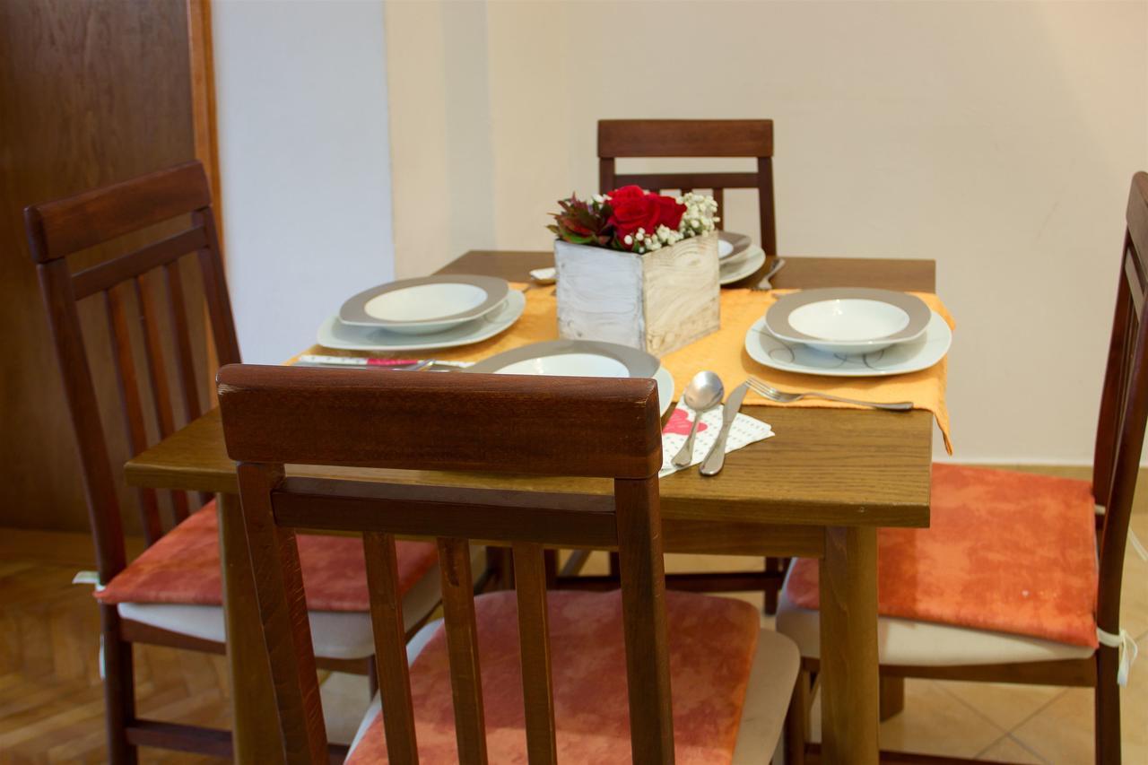 סנג' Apartments Marijana מראה חיצוני תמונה