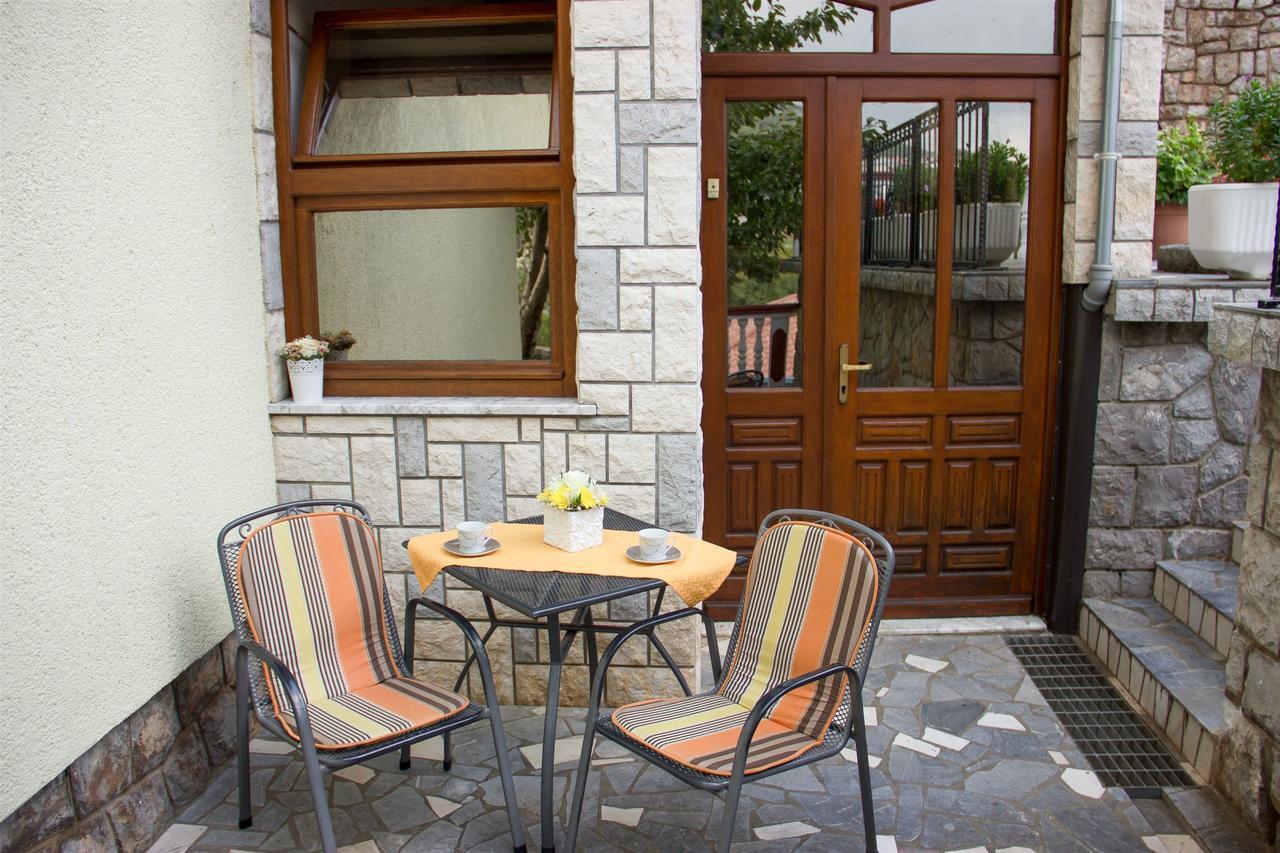 סנג' Apartments Marijana מראה חיצוני תמונה