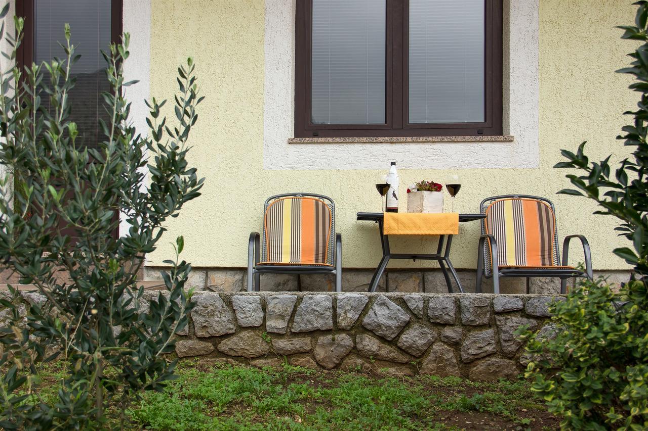 סנג' Apartments Marijana מראה חיצוני תמונה